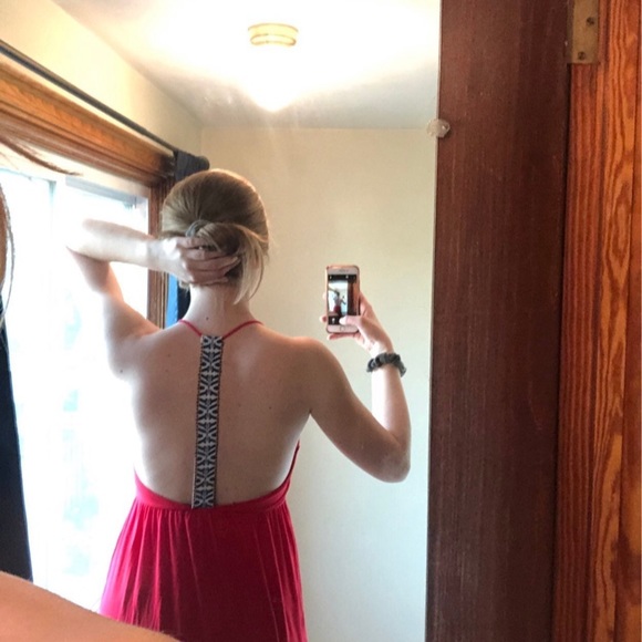 Red open back beach dress - Picture 2 of 6